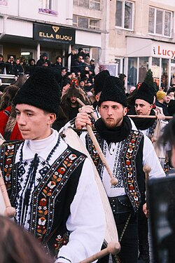 Drummers_in_traditional_costume_-_Botoșani_2022.jpg